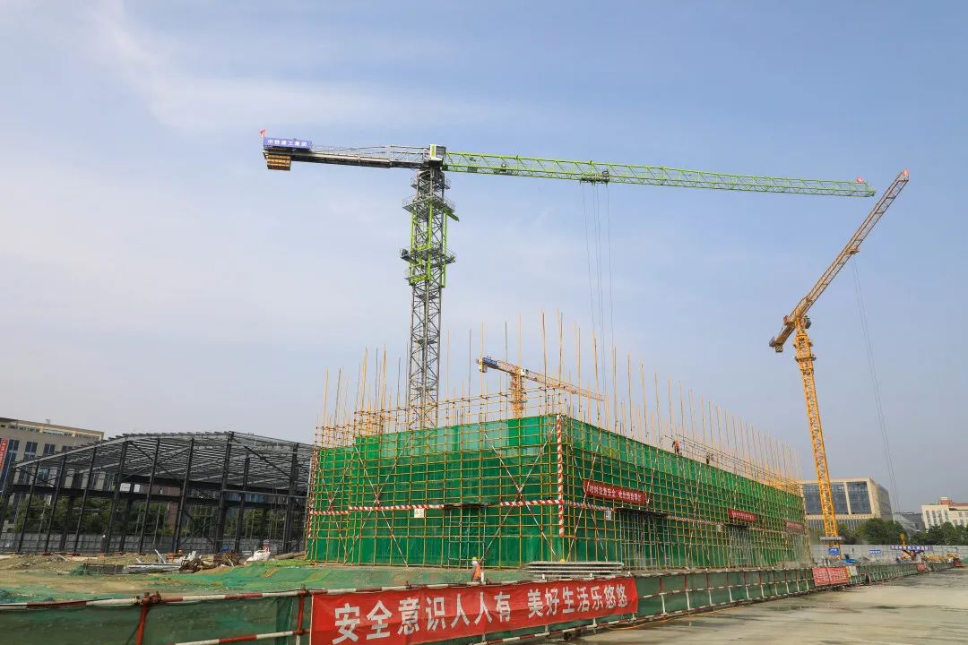 ����ɫ�ⶼ���ص���Ŀ����������ۯ���������ƽ����ܹ�ҵ��Ȧǿ��